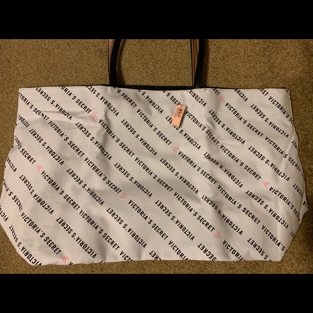 Victoria’s Secret Weekender